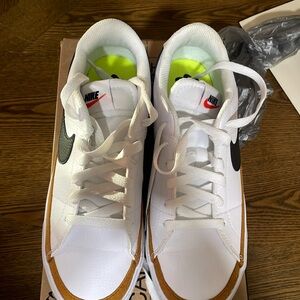 Women’s Nike Court, Legacy NN